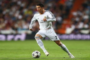 九游手游官网-“足球文化走进校园，助力青少年身心发展”，足球文化进校园文化报道